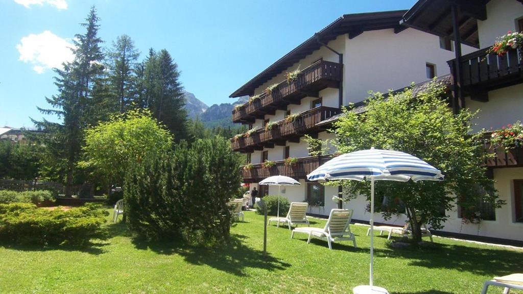 Sport Hotel Astoria La Villa  Bagian luar foto